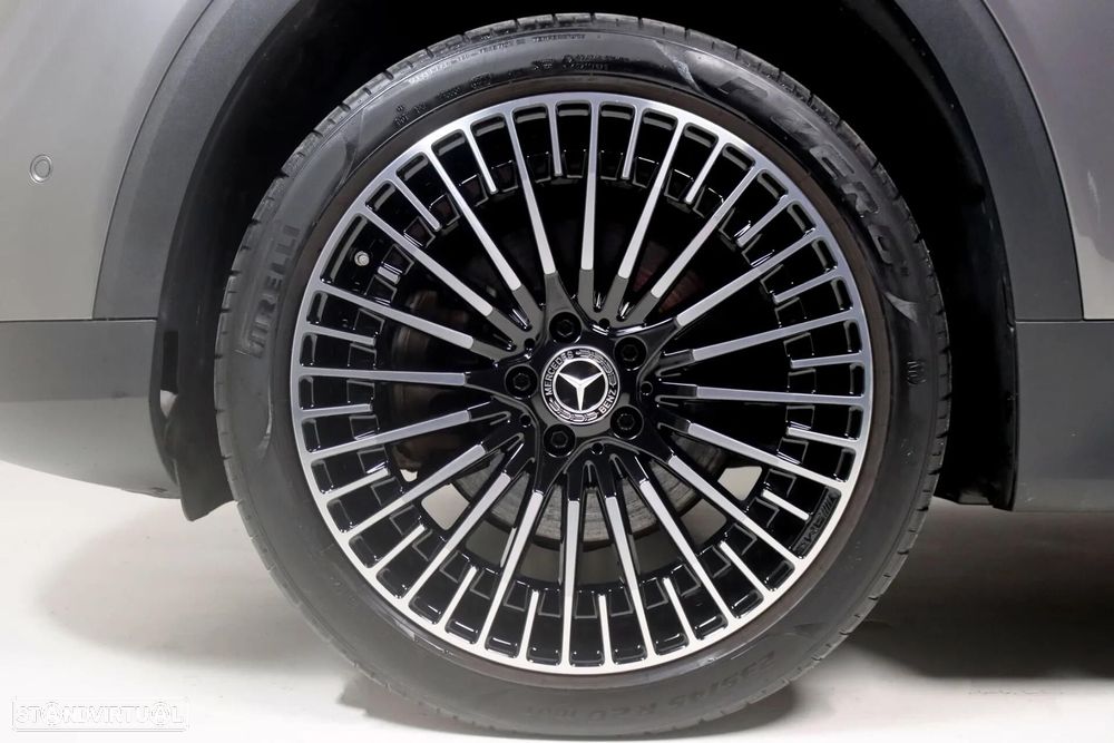 Mercedes-Benz EQB - 7
