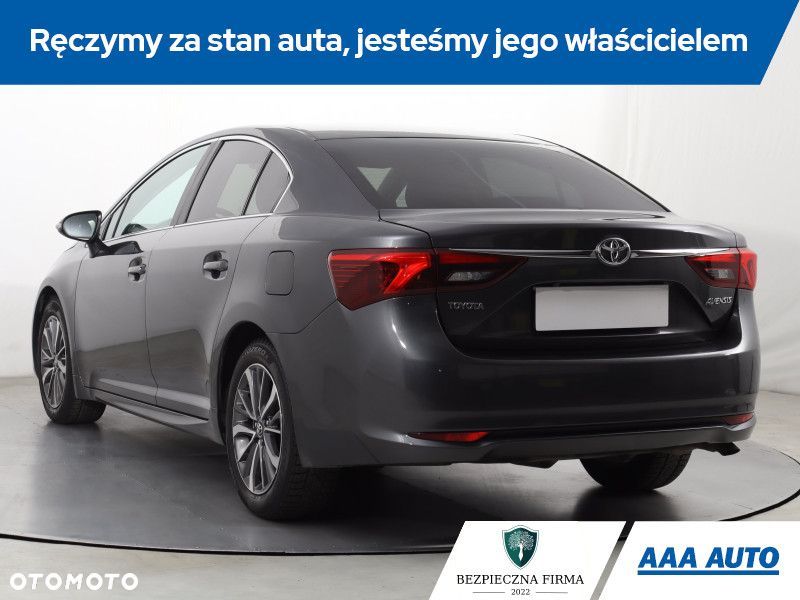 Toyota Avensis - 5