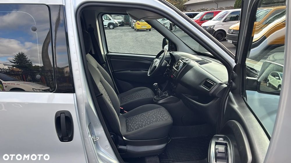 Opel Combo - 21