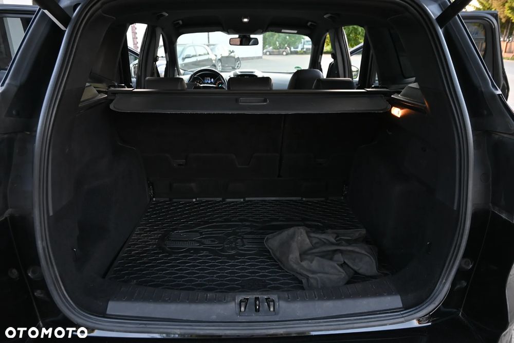 Ford Kuga 2.0 TDCi AWD ST-Line - 33
