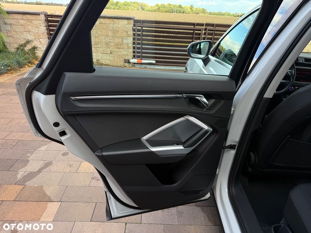 Audi Q3 35 TFSI Advanced S tronic - 23