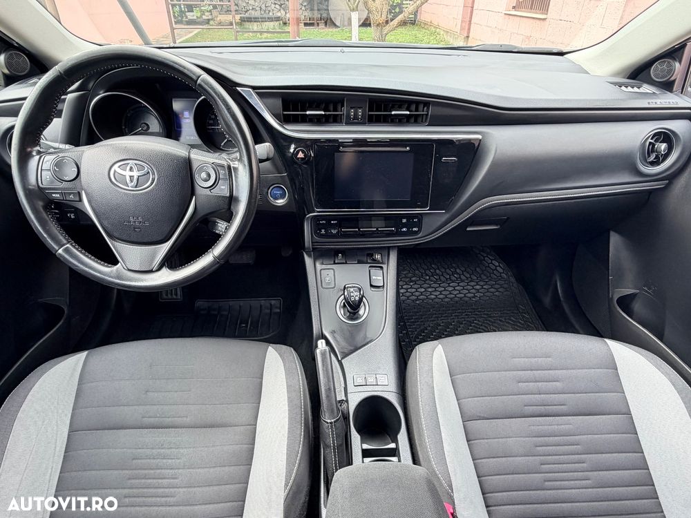 Toyota Auris 1.8 L VVT-i Luna - 7