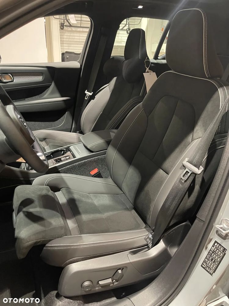 Volvo XC 40 B3 Plus Dark - 6