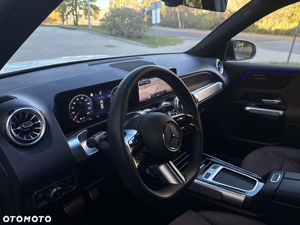 Mercedes-Benz GLB 200 d 4-Matic AMG Line 8G-DCT - 13
