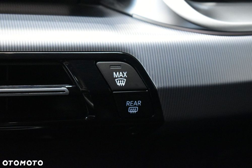 BMW X1 - 19