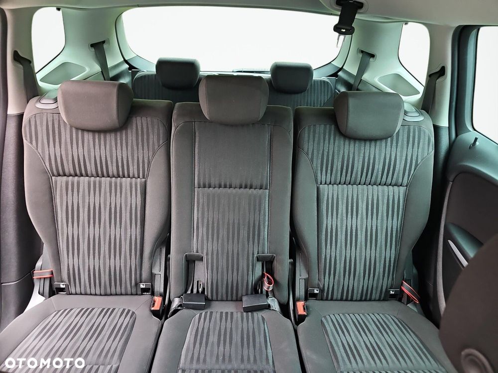 Opel Zafira - 24
