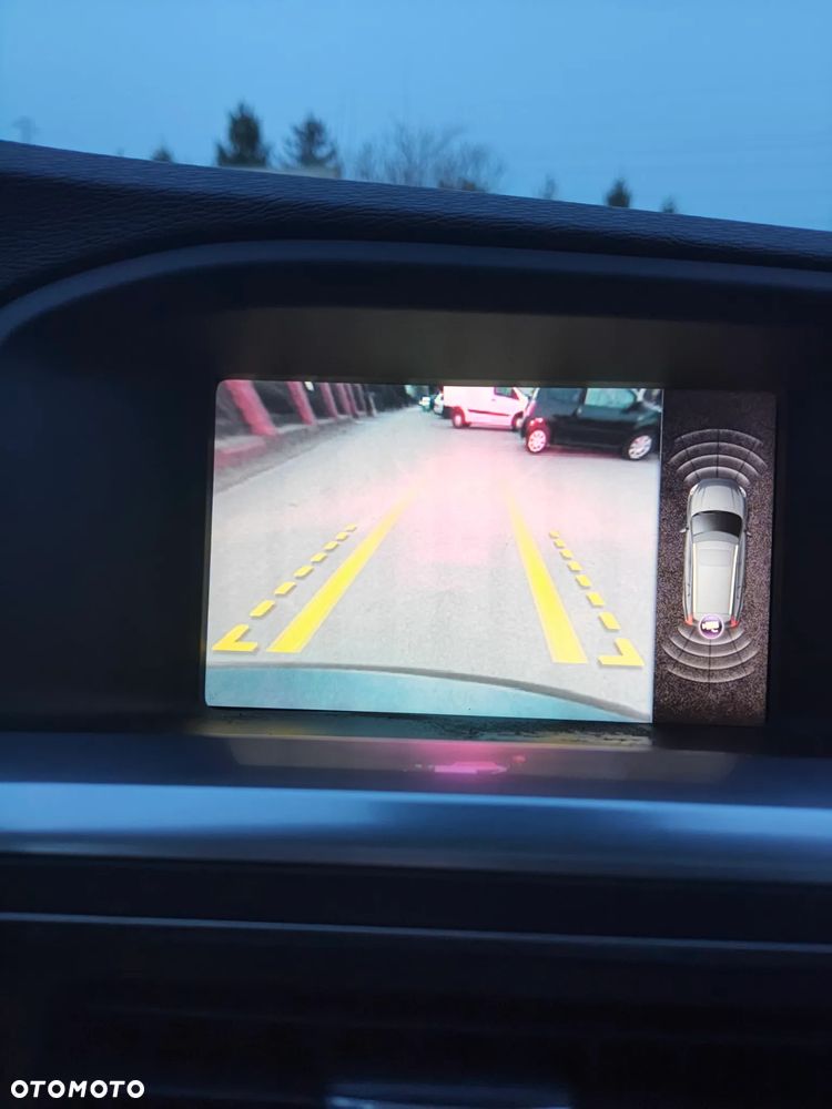 Volvo V60 D3 Momentum - 25