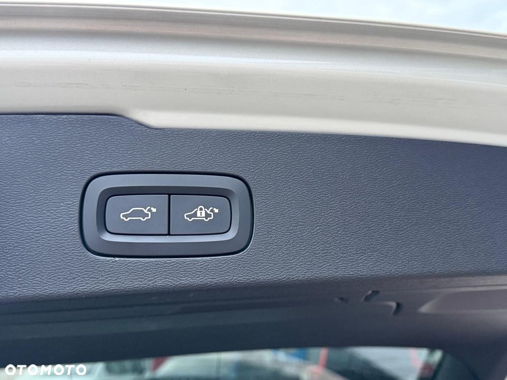 Volvo V60 D4 Momentum - 15