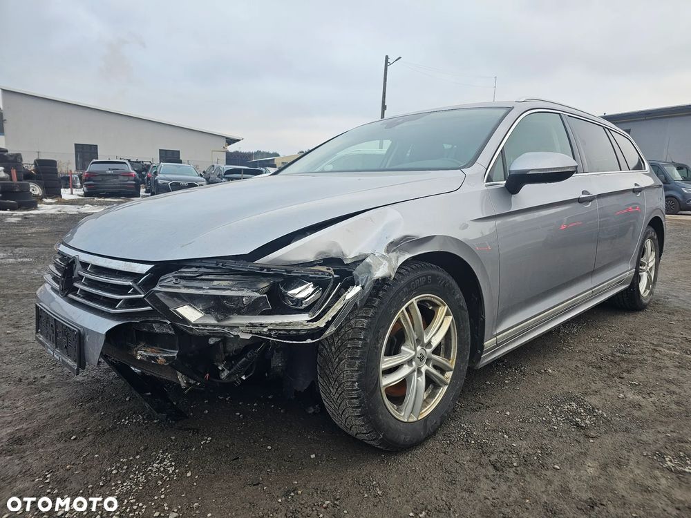 Volkswagen Passat 2.0 TDI SCR DSG Highline - 2