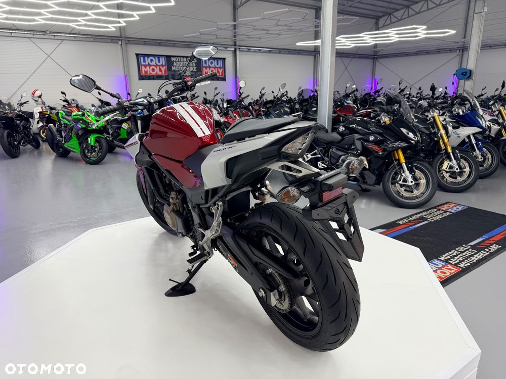 Honda CB - 40