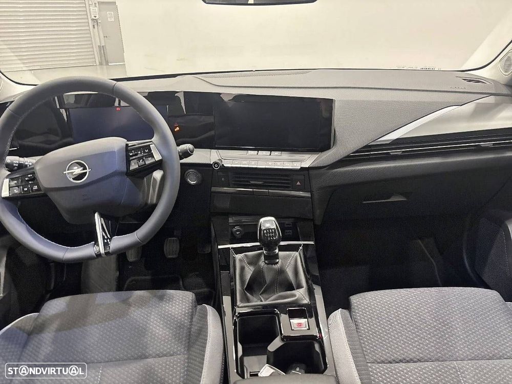 Opel Astra 1.2 T Edition - 8