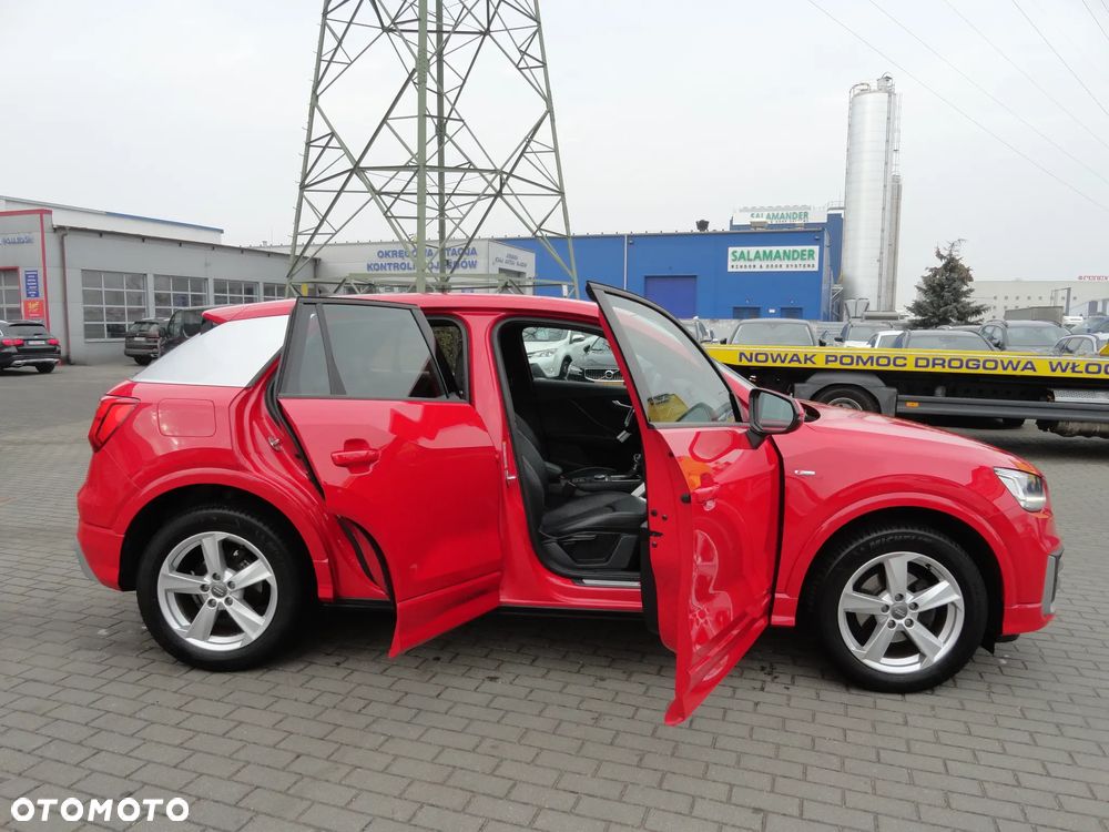 Audi Q2 30 TDI S tronic sport - 14