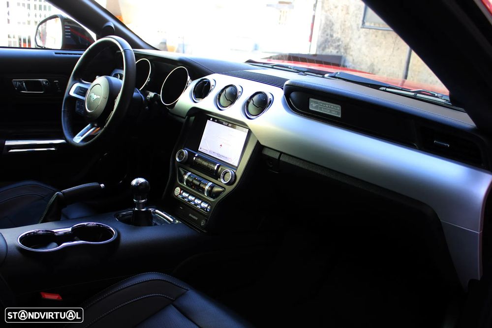 Ford Mustang Cabrio 2.3 Eco Boost - 28