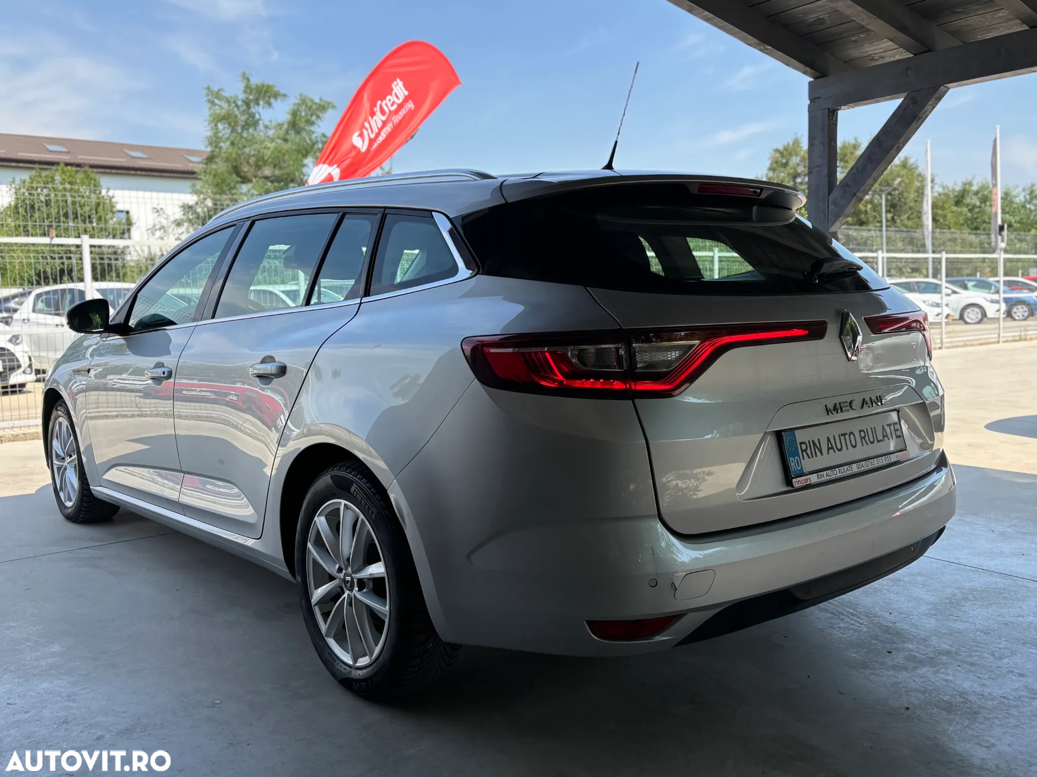 Renault Megane BLUE dCi 115 EDC BUSINESS EDITION - 6