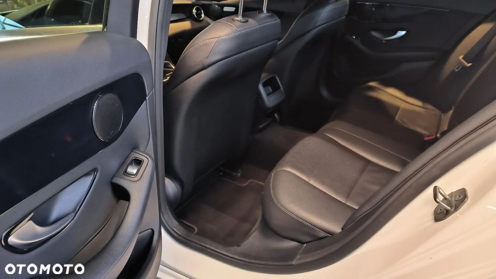 Mercedes-Benz Klasa C 160 9G-TRONIC Avantgarde - 14