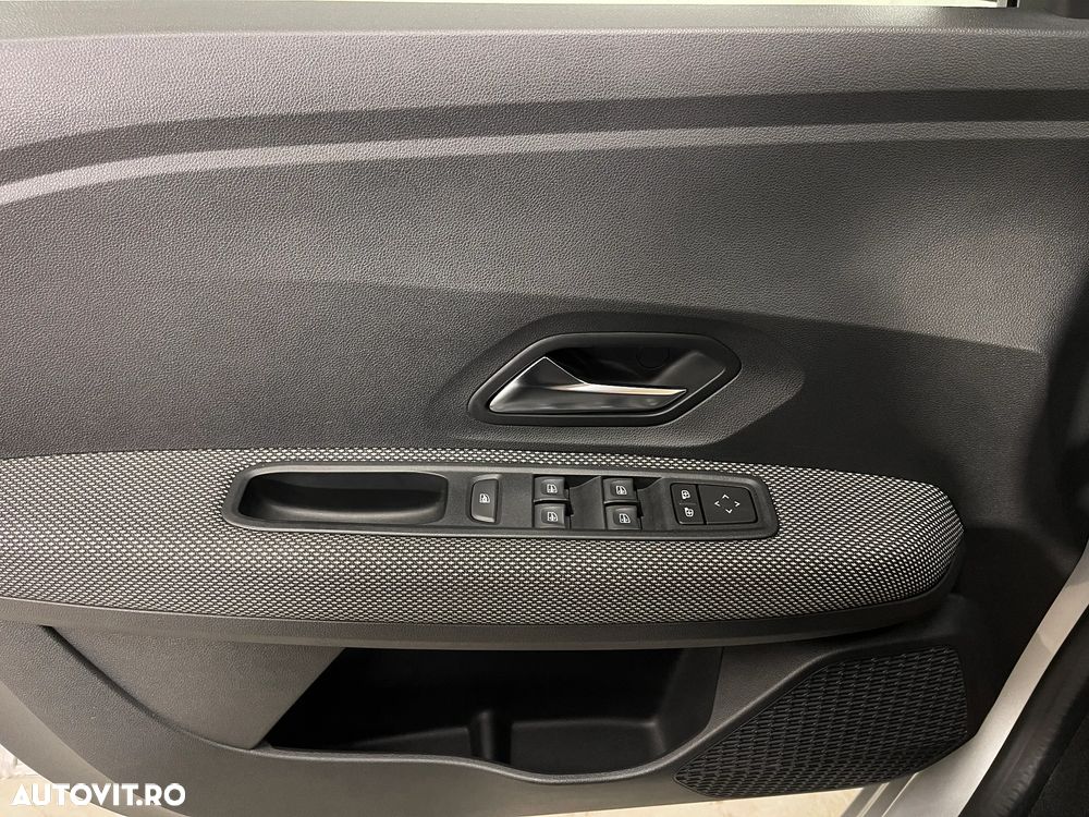 Dacia Logan TCe 90 MT6 Comfort - 17