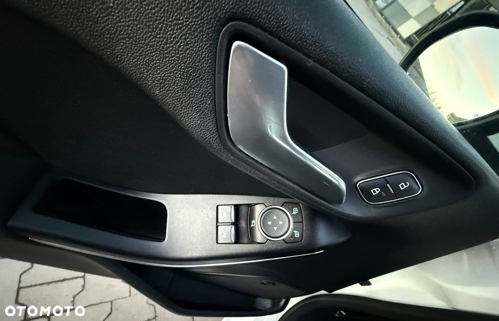 Ford Fiesta 1.0 EcoBoost S&S TITANIUM - 14