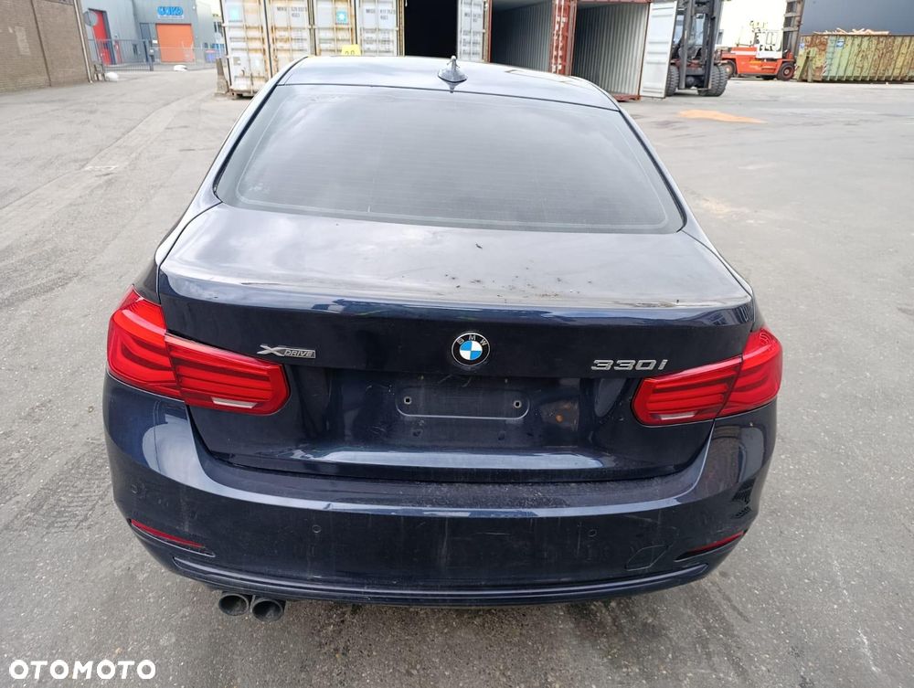 BMW Seria 3 - 23