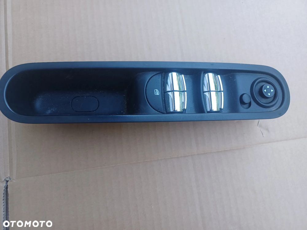 PANEL PRZEŁĄCZNIK SZYB MINI R60 9289622 - 1