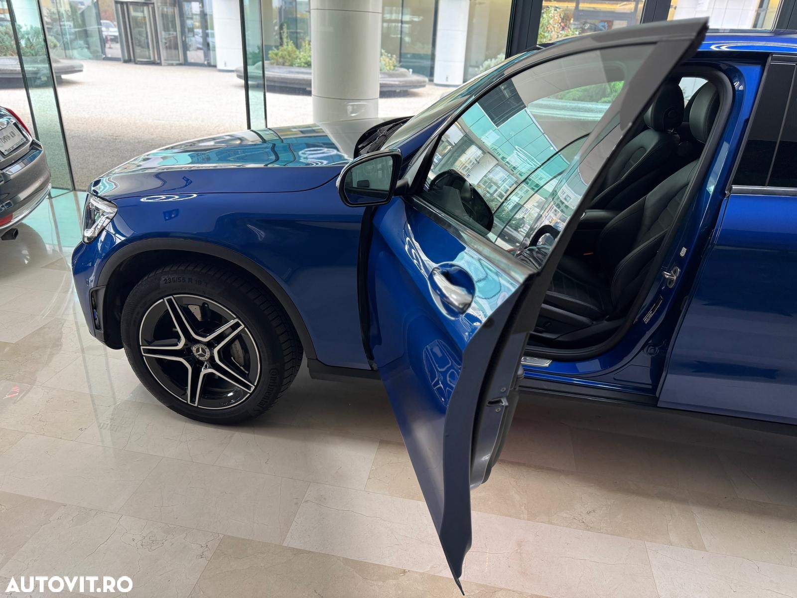 Mercedes-Benz GLC Coupe 300 e 4Matic 9G-TRONIC AMG Line Plus - 22