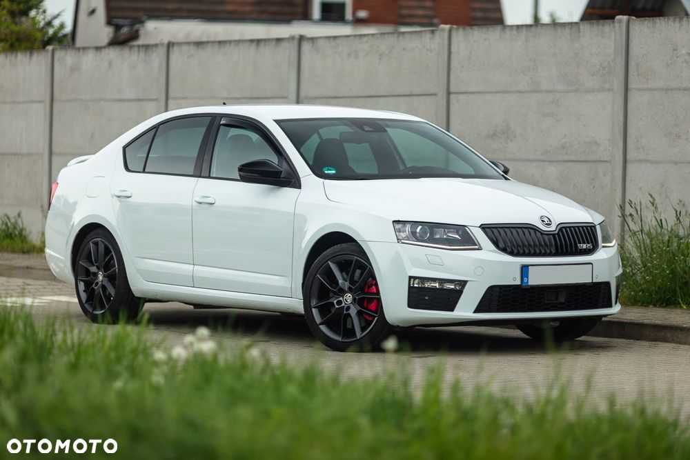 Skoda Octavia 2.0 TDI DSG RS - 4