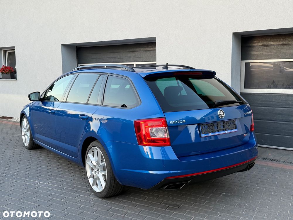 Skoda Octavia Combi 2.0 TDI RS - 6