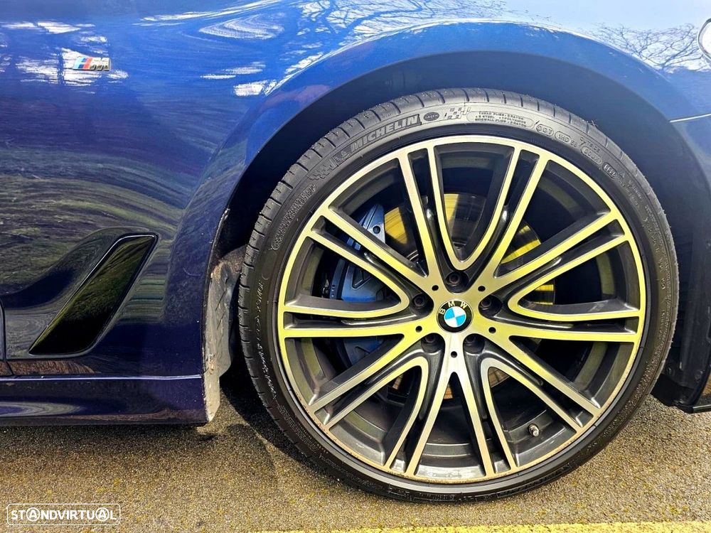 BMW 540 d xDrive Pack M Auto - 47
