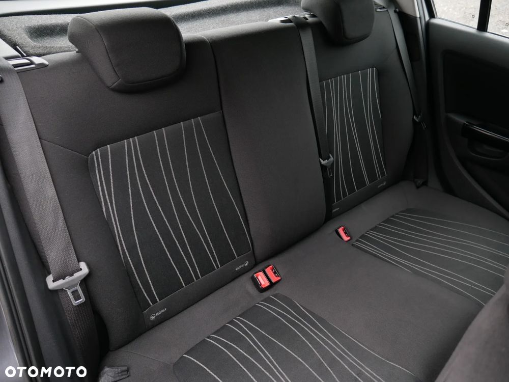 Opel Corsa 1.4 16V Edition - 26