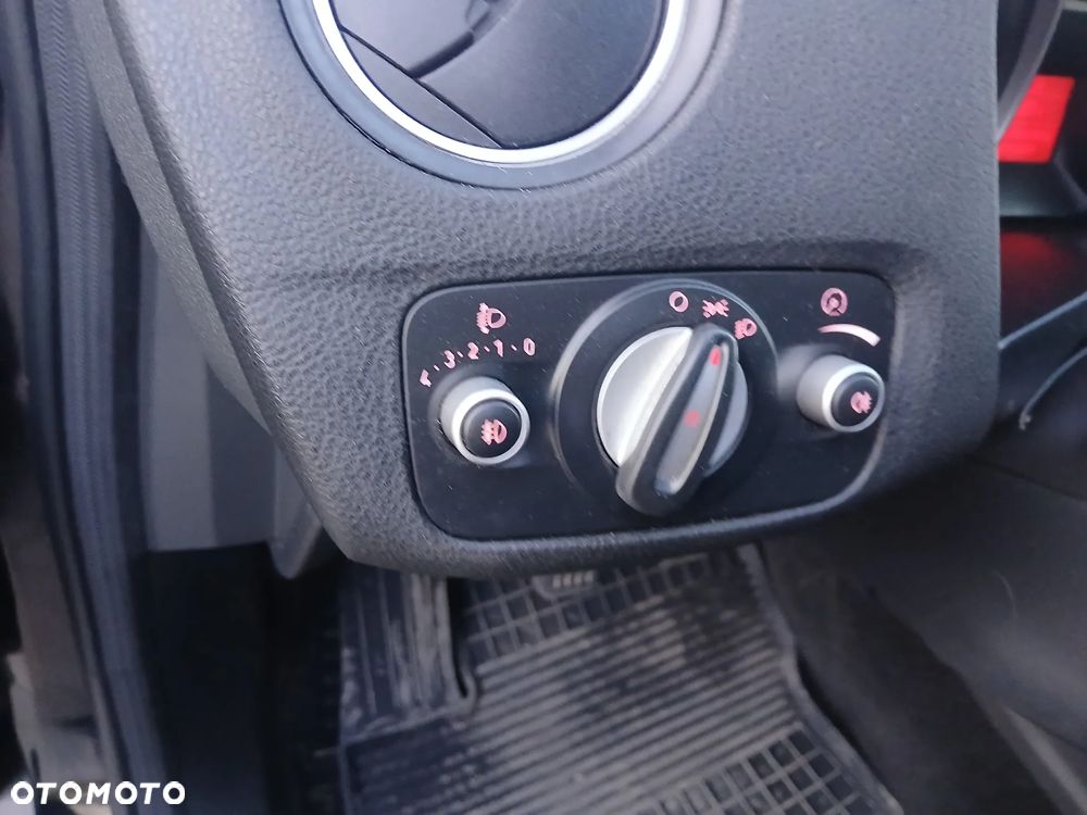 Ford Mondeo 1.6 Gold X - 28