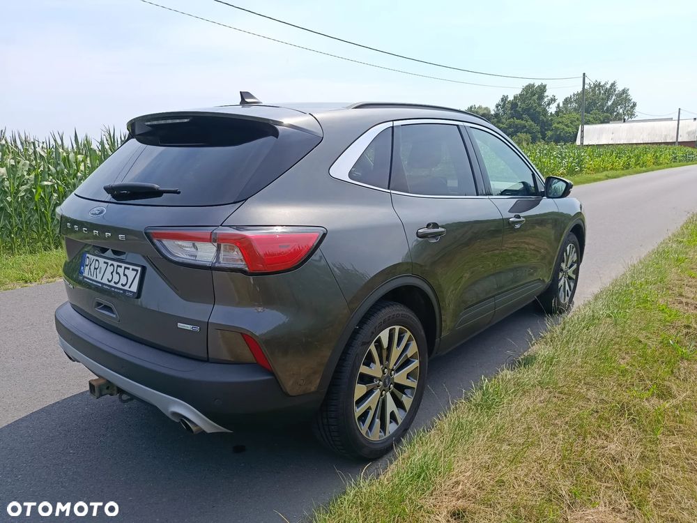 Ford Kuga - 9