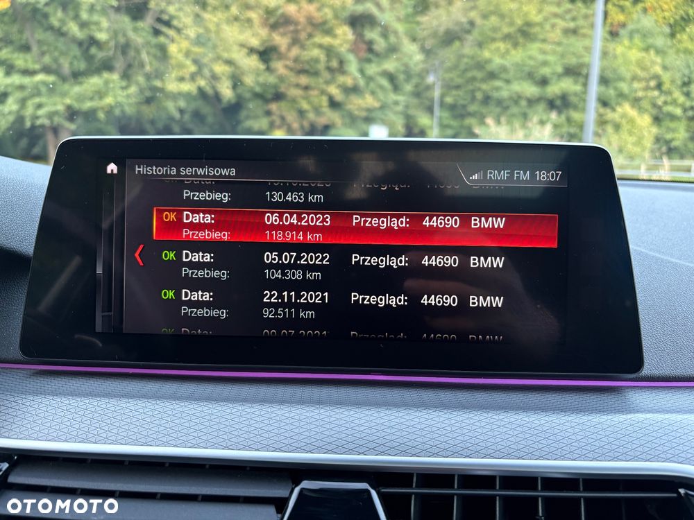 BMW Seria 5 520d xDrive Touring M Sport Edition - 20