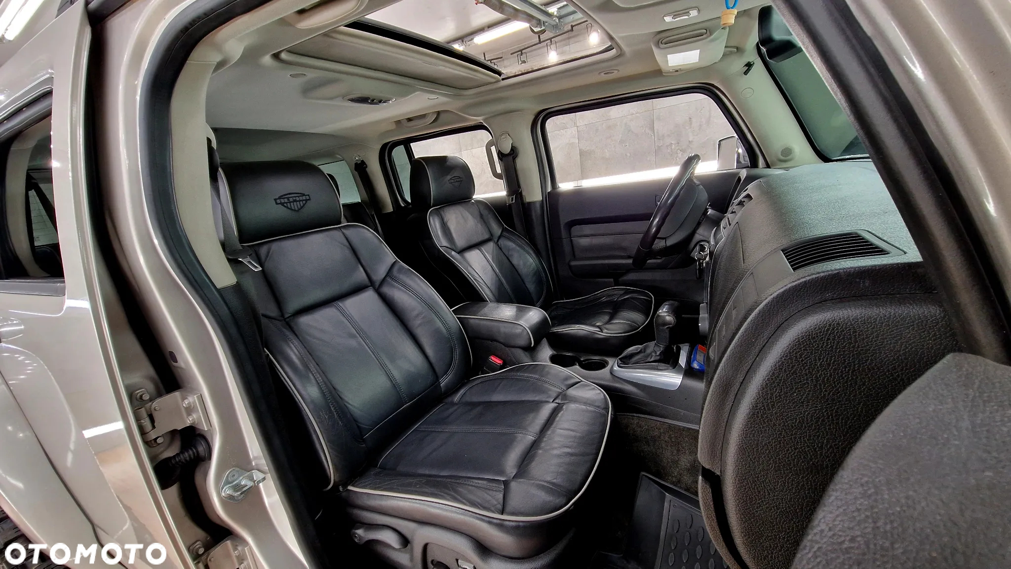 Hummer H3 Alpha - 24