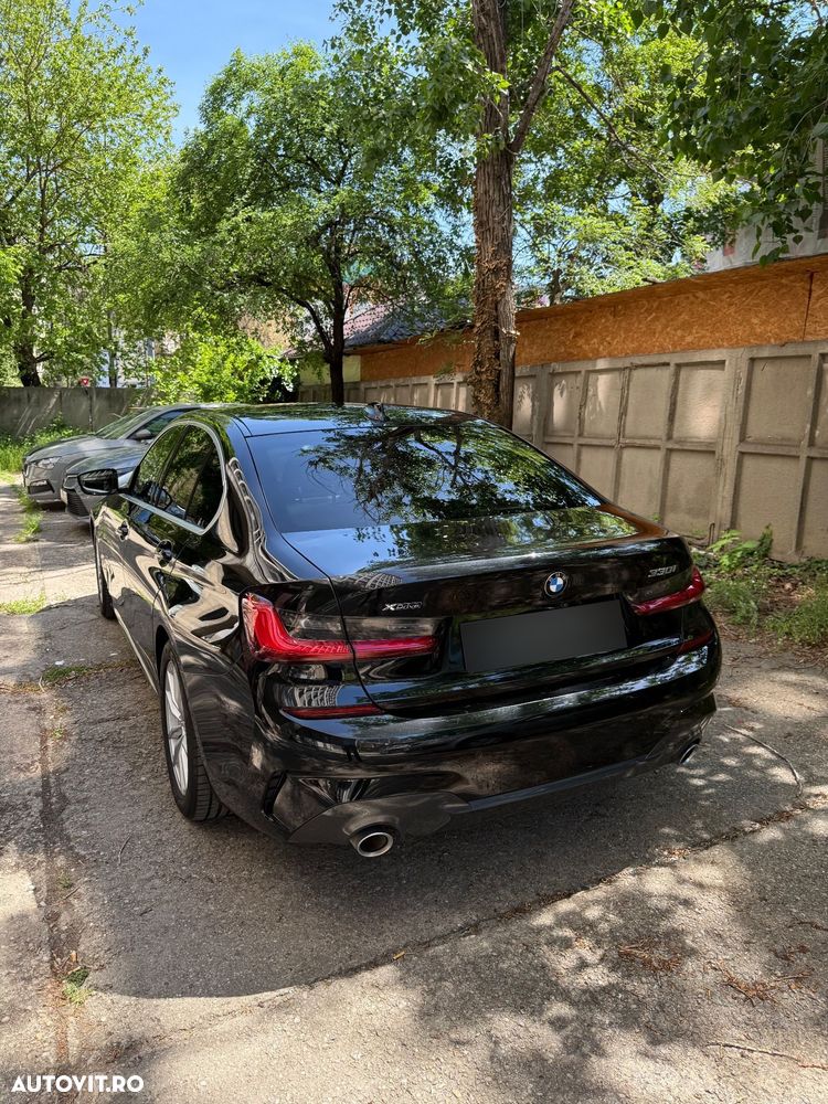 BMW Seria 3 330i xDrive AT - 7