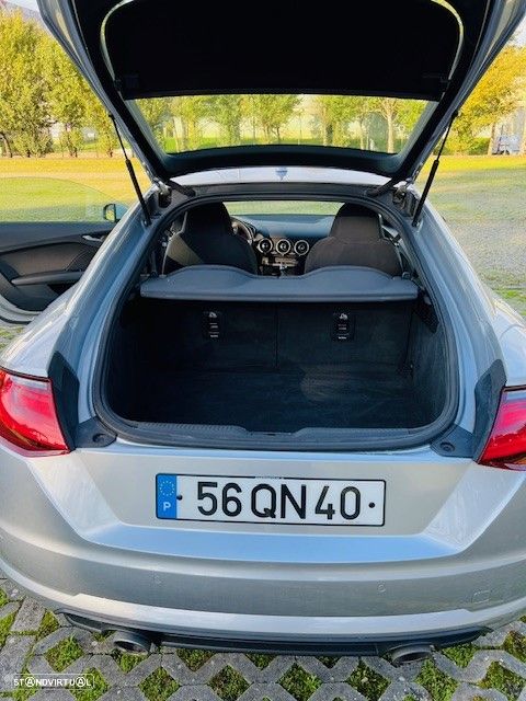 Audi TT Coupé - 11