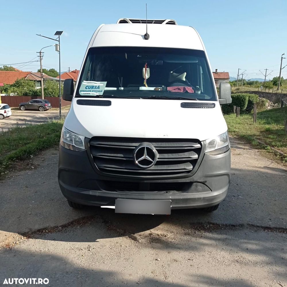 Mercedes-Benz Sprinter - 1
