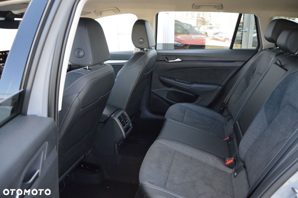 Volkswagen Golf Variant 1.5 eTSI mHEV Life Plus DSG - 26