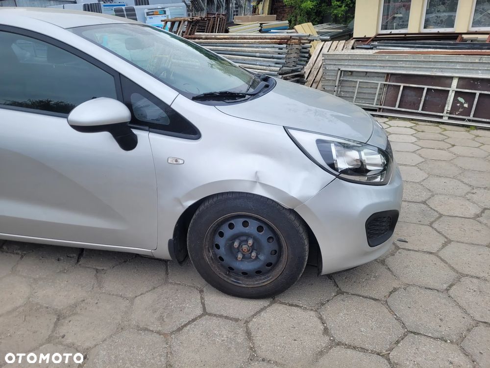 Kia Rio 1.1 CRDI Business Line - 4