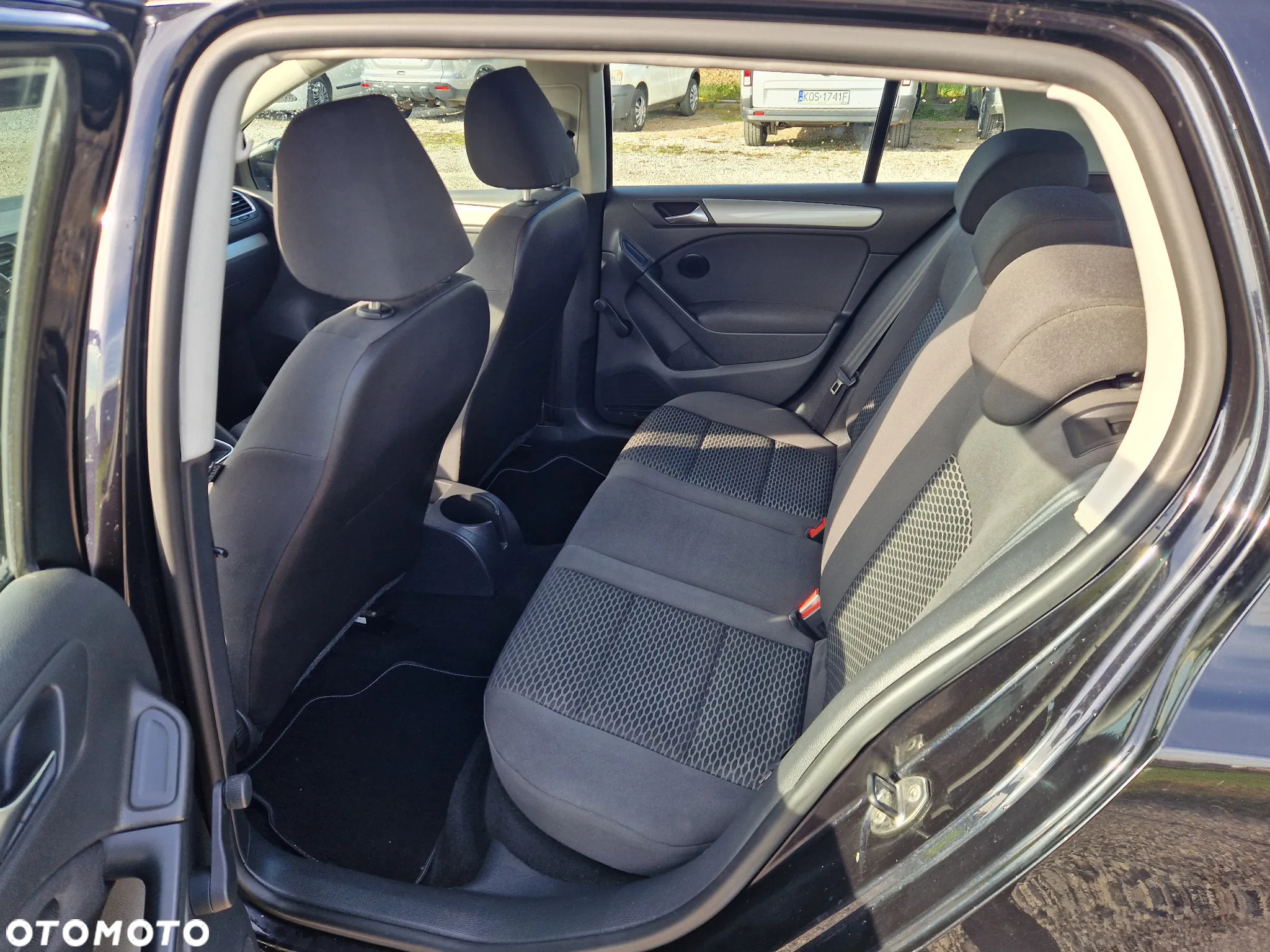 Volkswagen Golf 2.0 TDI DPF Comfortline - 11