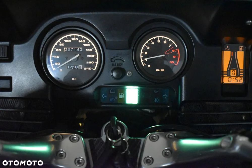 BMW R - 38