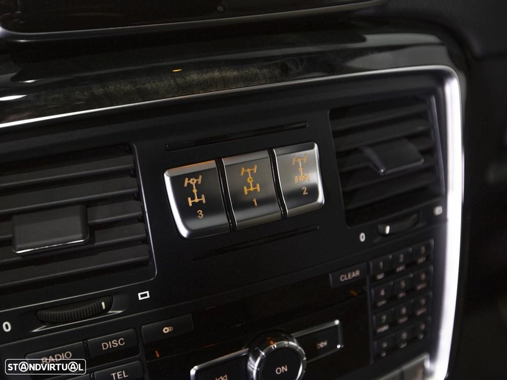 Mercedes-Benz G 350 d - 24