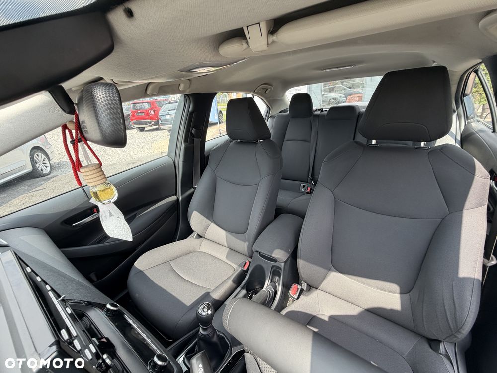 Toyota Corolla 1.6 Comfort - 12
