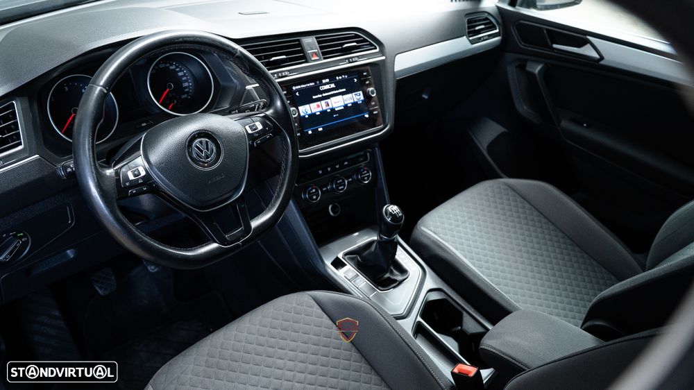 VW Tiguan 1.6 TDI Confortline - 12