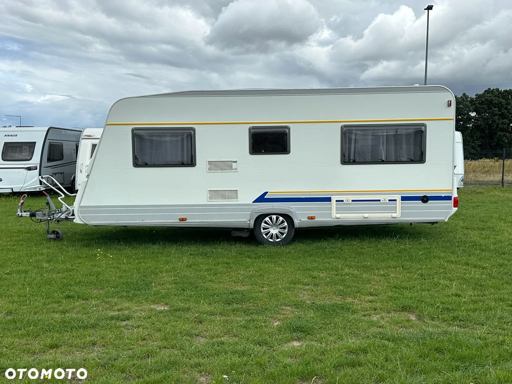 Burstner 500 VENTANA z napędem i markizą kasetową THULE. - 2