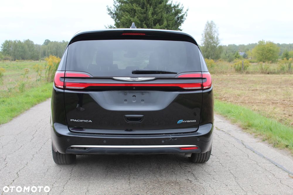 Chrysler Pacifica - 3