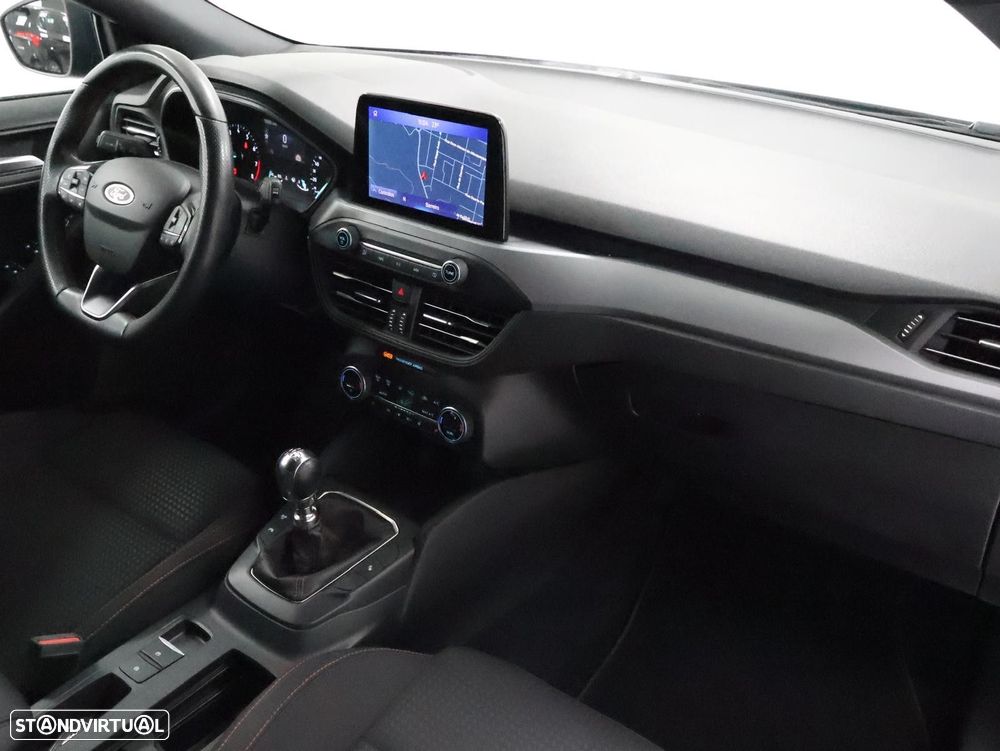 Ford Focus 1.0 EcoBoost MHEV ST-Line - 4