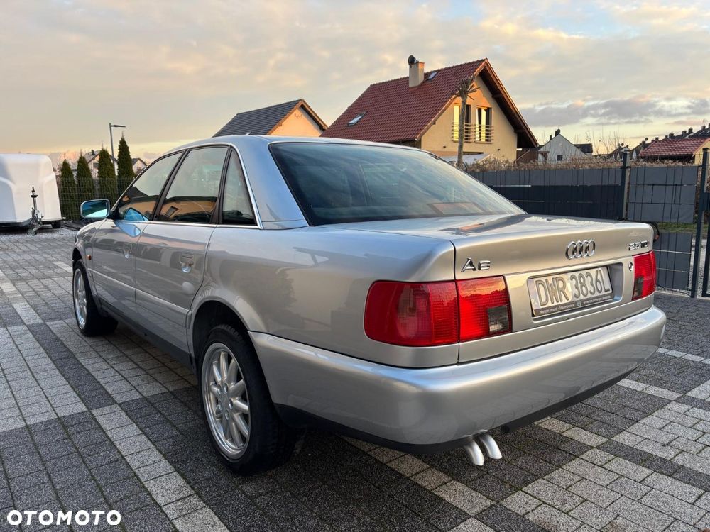 Audi A6 Limousine 2.5 TDI - 5