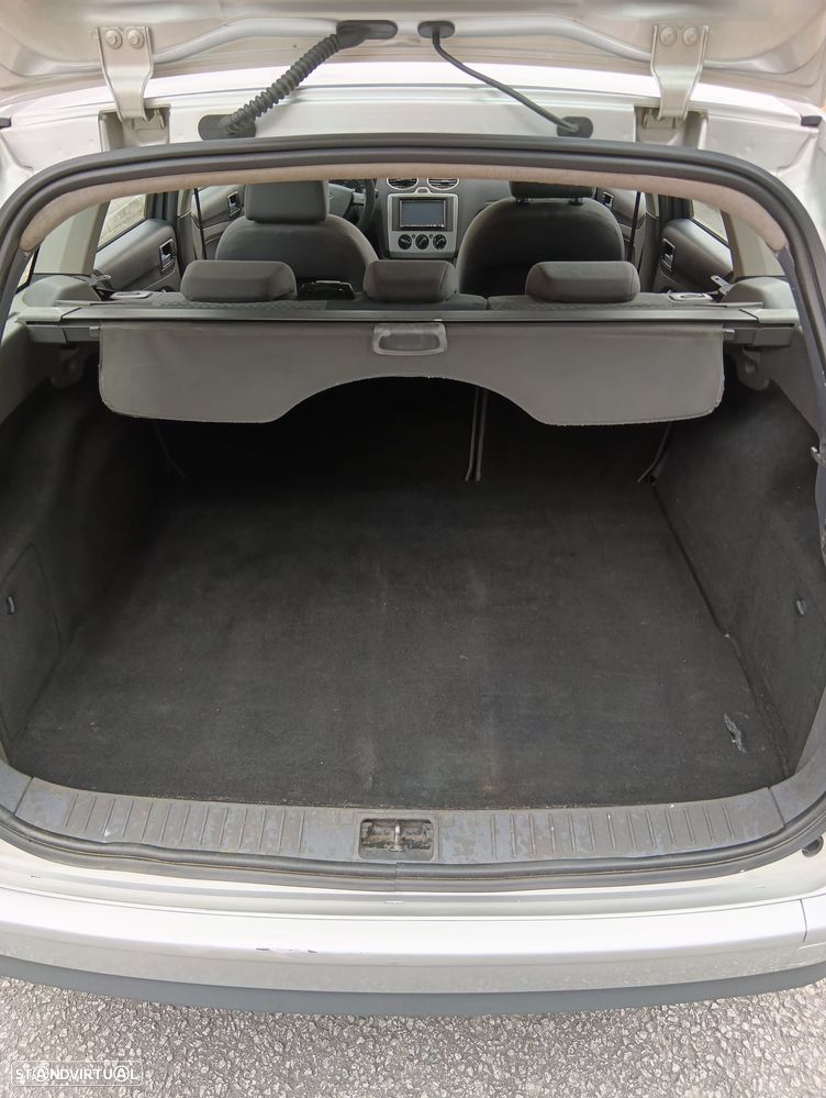Ford Focus SW 1.6 TDCi DPF Sport - 6