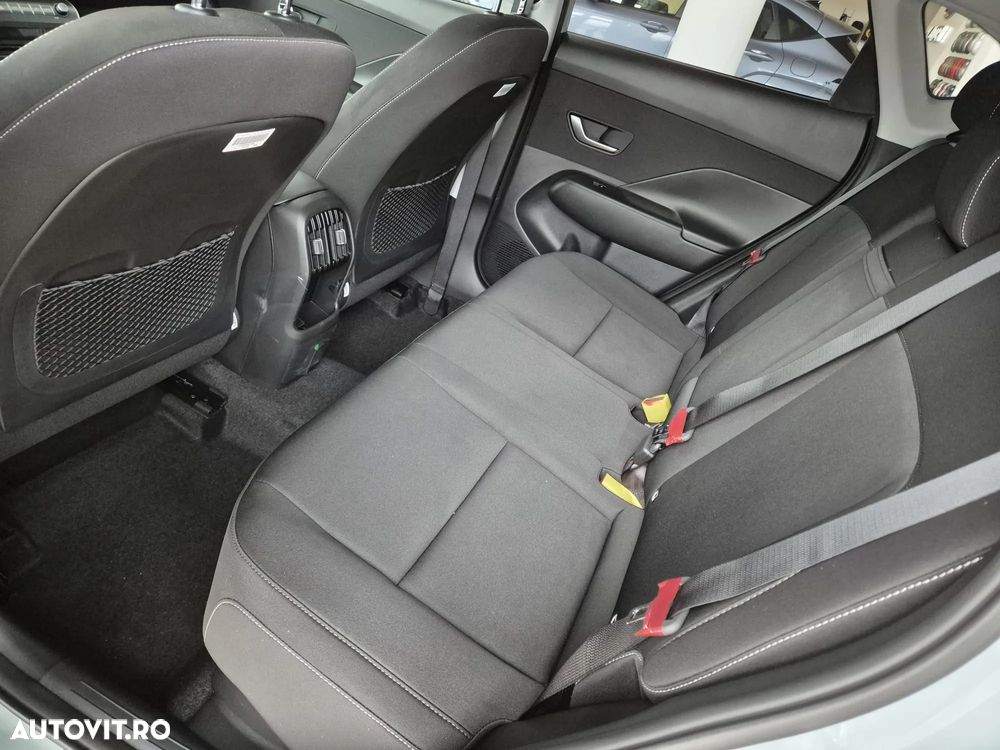 Hyundai KONA 1.6 GDI 141 CP 2WD 6DCT HEV Premium - 11