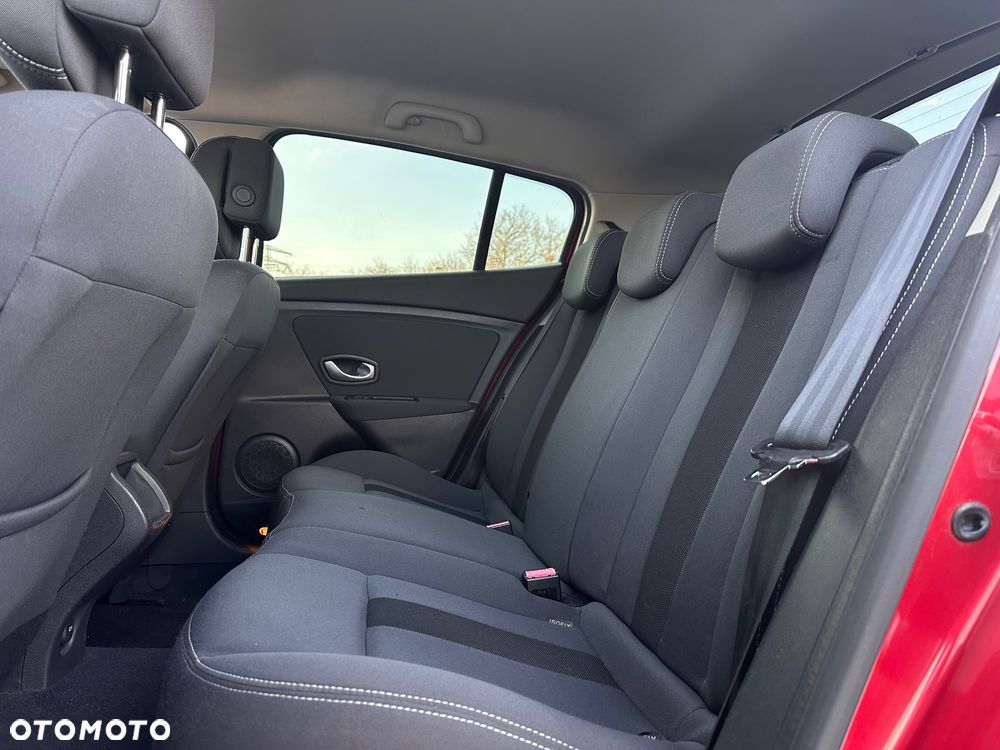 Renault Megane 1.6 16V 110 Dynamique - 19
