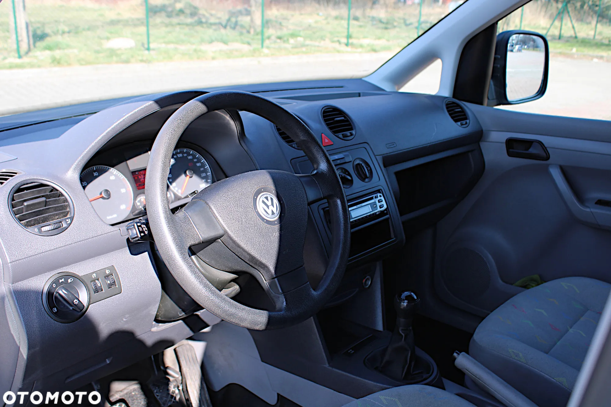 Volkswagen Caddy - 26